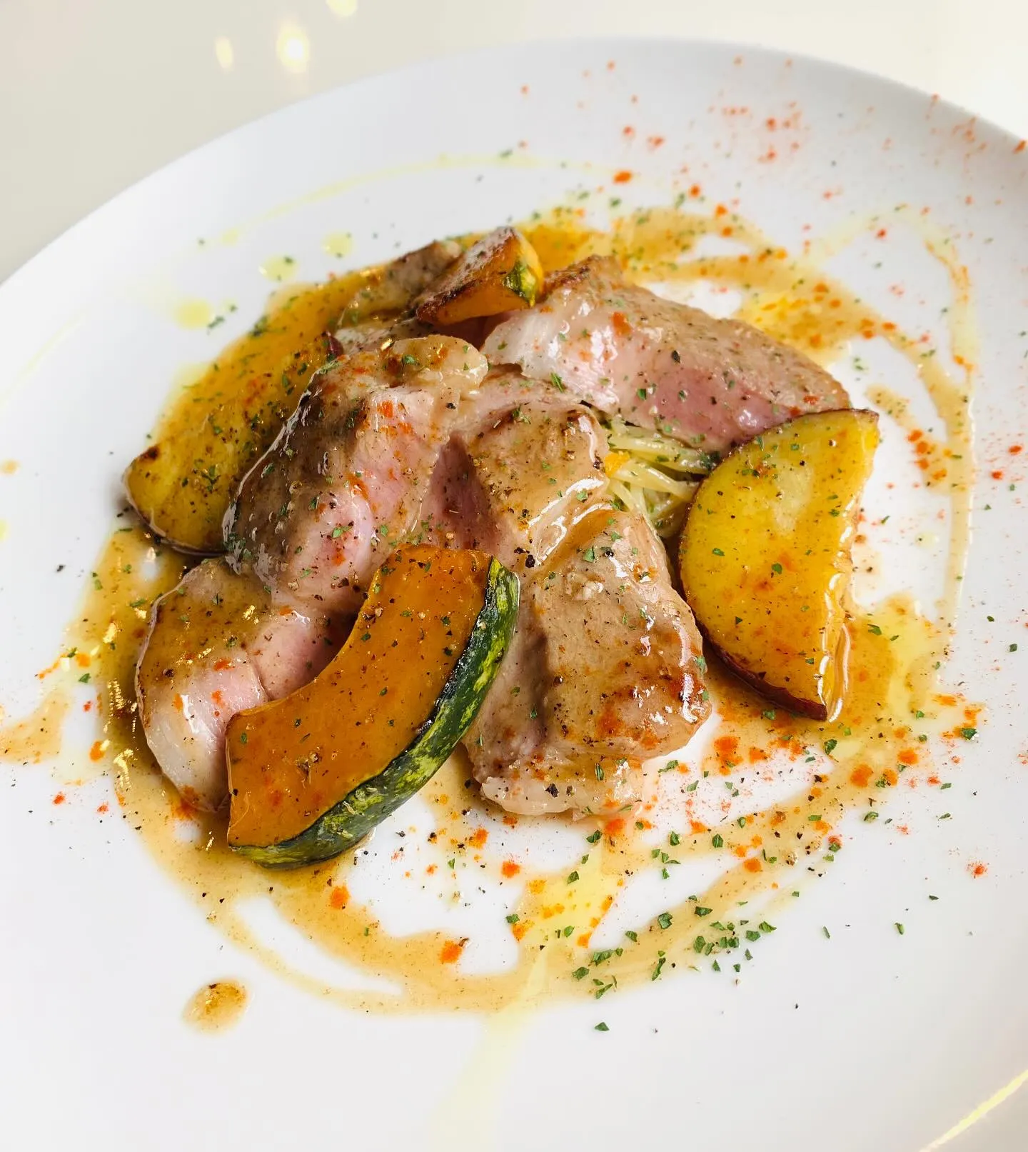 こんにちは〜ぴーすです😊